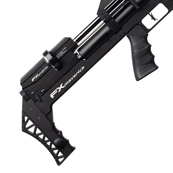 FX Maverick Black Compact